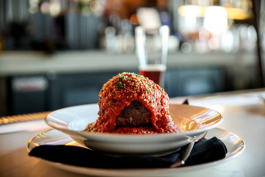 Wreckless | restaurant | 136 W Commonwealth Ave, Fullerton, CA 92832, USA | 7145193179 OR +1 714-519-3179