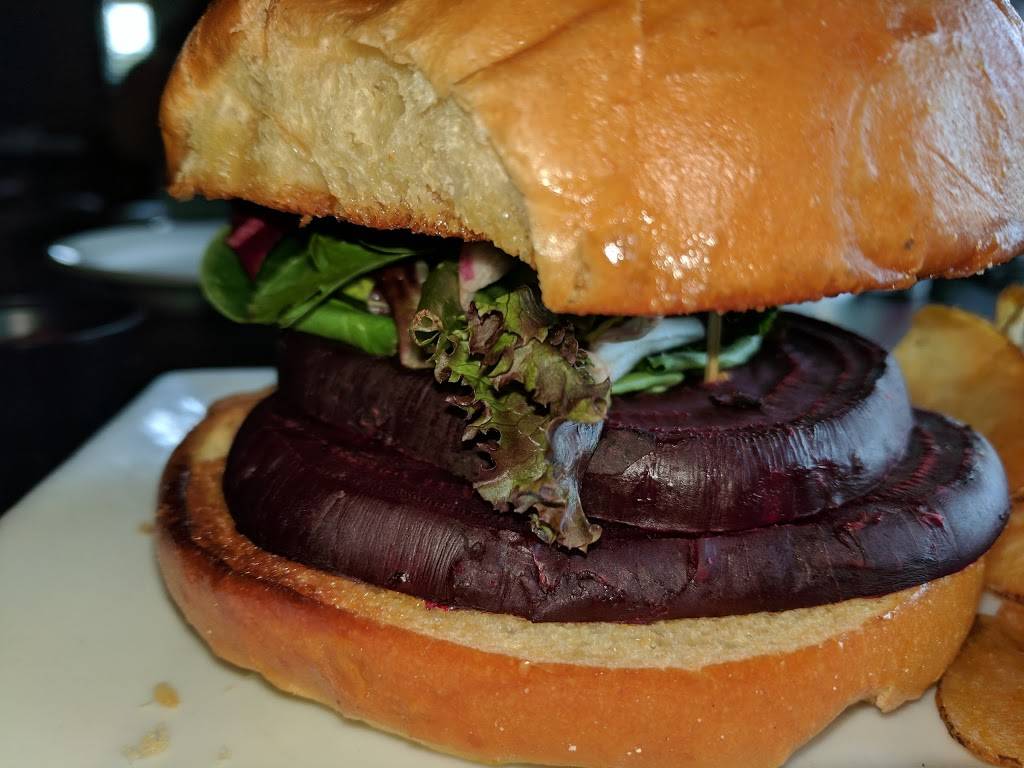 Tiffs Burger & Alehouse | restaurant | 1637 Vauxhall Rd, Union, NJ 07083, USA | 9086886666 OR +1 908-688-6666