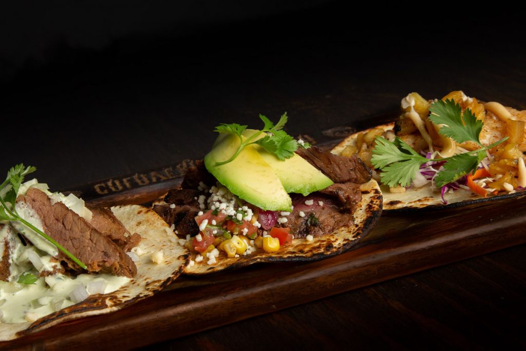 Calaveras Cantina | restaurant | 409 Plaza Real, Boca Raton, FL 33432, USA | 5615762132 OR +1 561-576-2132