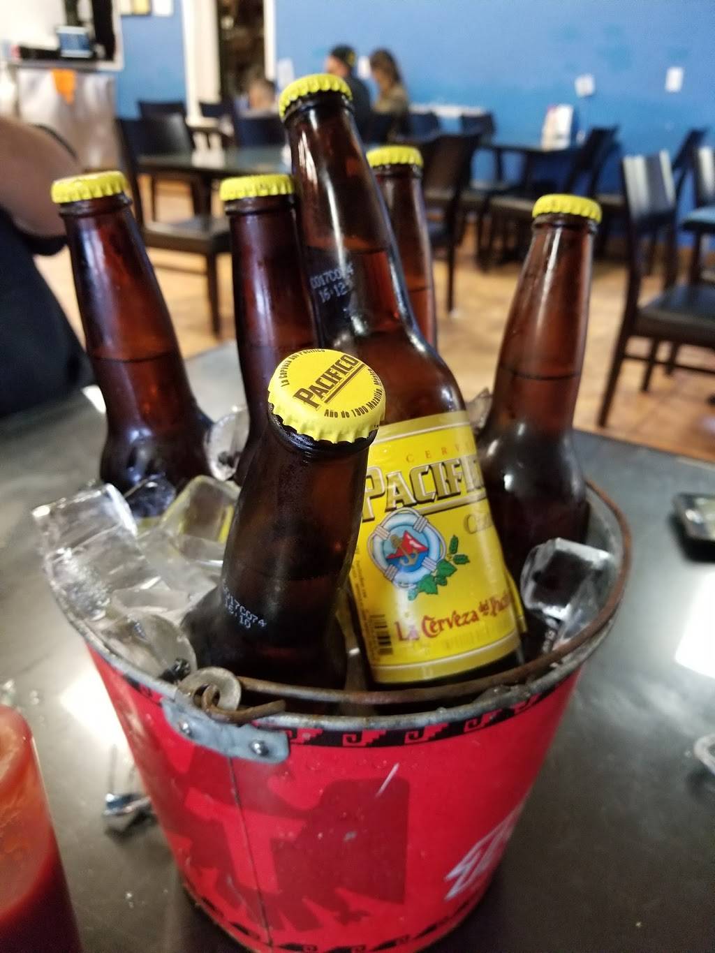 Mariscos El Viejon | restaurant | 11120 Atlantic Ave, Lynwood, CA 90262, USA | 3108855584 OR +1 310-885-5584