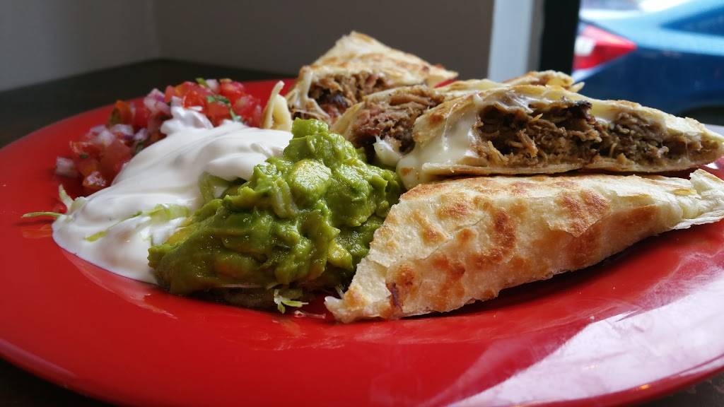 Chilacates Centre St | restaurant | 658 Centre St, Boston, MA 02130, USA | 6175224500 OR +1 617-522-4500