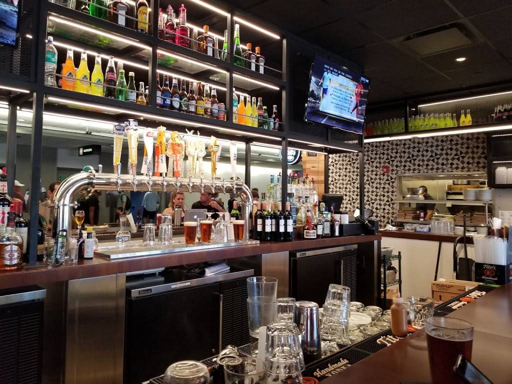 La Carnita | restaurant | Baltimore/Washington International Thurgood Marshall Airport (BWI), 7035 Elm Rd, Baltimore, MD 21240, USA | 4104876503 OR +1 410-487-6503