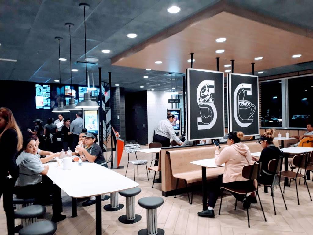 McDonalds | cafe | 16701 NW 67th Ave, Hialeah, FL 33015, USA | 3058226232 OR +1 305-822-6232