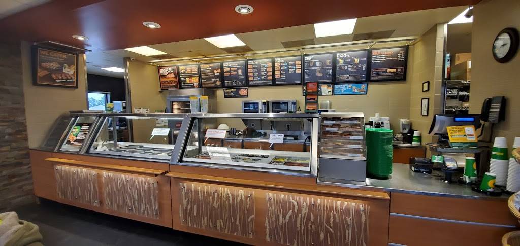 Subway | restaurant | 613 N 2nd St, Booneville, MS 38829, USA | 6627285004 OR +1 662-728-5004