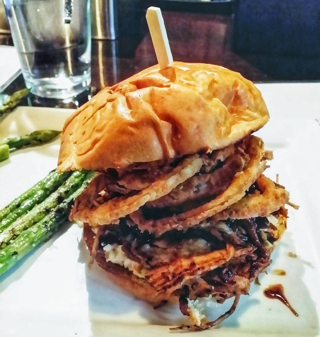 Rí Rá Irish Pub | restaurant | 208 N Tryon St, Charlotte, NC 28202, USA | 7043335554 OR +1 704-333-5554