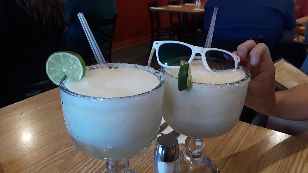 La Fiesta | restaurant | 110 E Main St, Fernley, NV 89408, USA | 7755751800 OR +1 775-575-1800