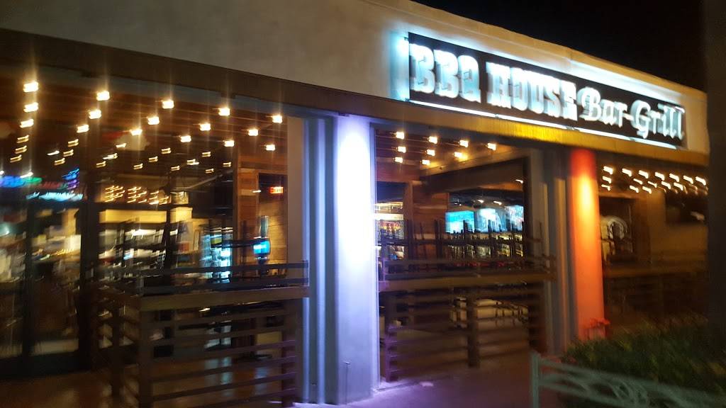 BBQ House Bar & Grill | meal takeaway | 5025 Newport Ave, San Diego, CA 92107, USA | 6192224311 OR +1 619-222-4311