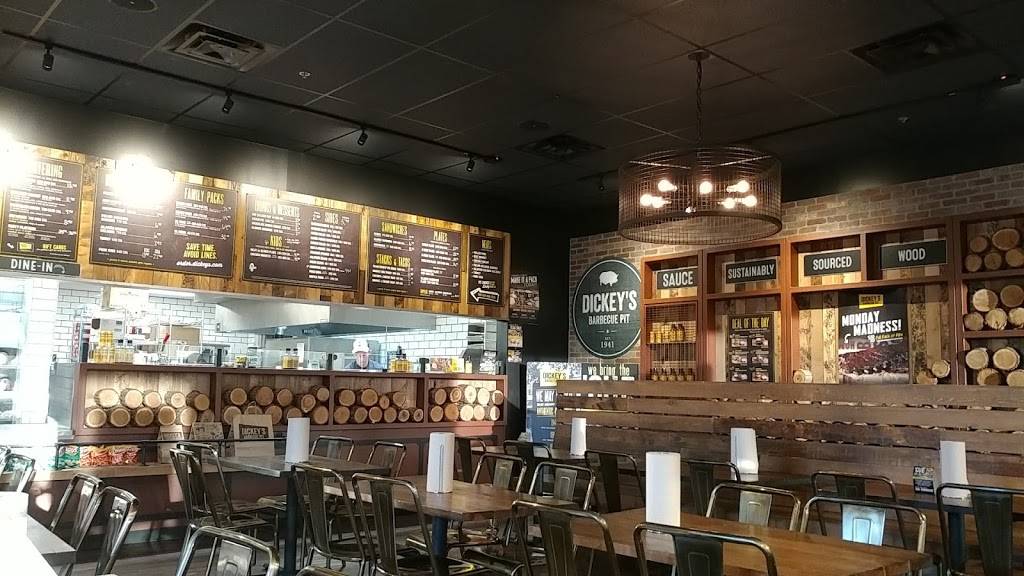 Dickeys Barbecue Pit | restaurant | 9860 W Lower Buckeye Rd, Tolleson, AZ 85353, USA | 6239368298 OR +1 623-936-8298