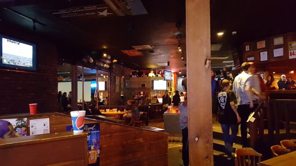 Lock Stock & Barrel | night club | 129 S Oakland Ave, Decatur, IL 62522, USA | 2174297411 OR +1 217-429-7411