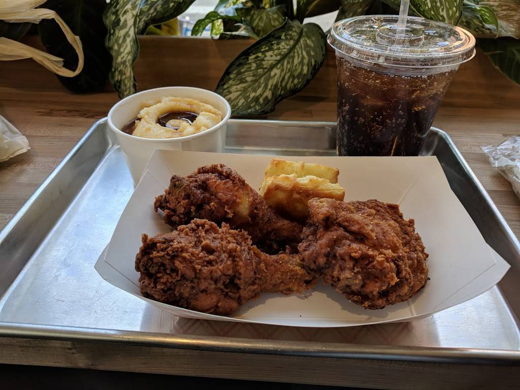 Redcrest Fried Chicken | restaurant | 1525 S 11th St, Philadelphia, PA 19147, USA | 2154546951 OR +1 215-454-6951
