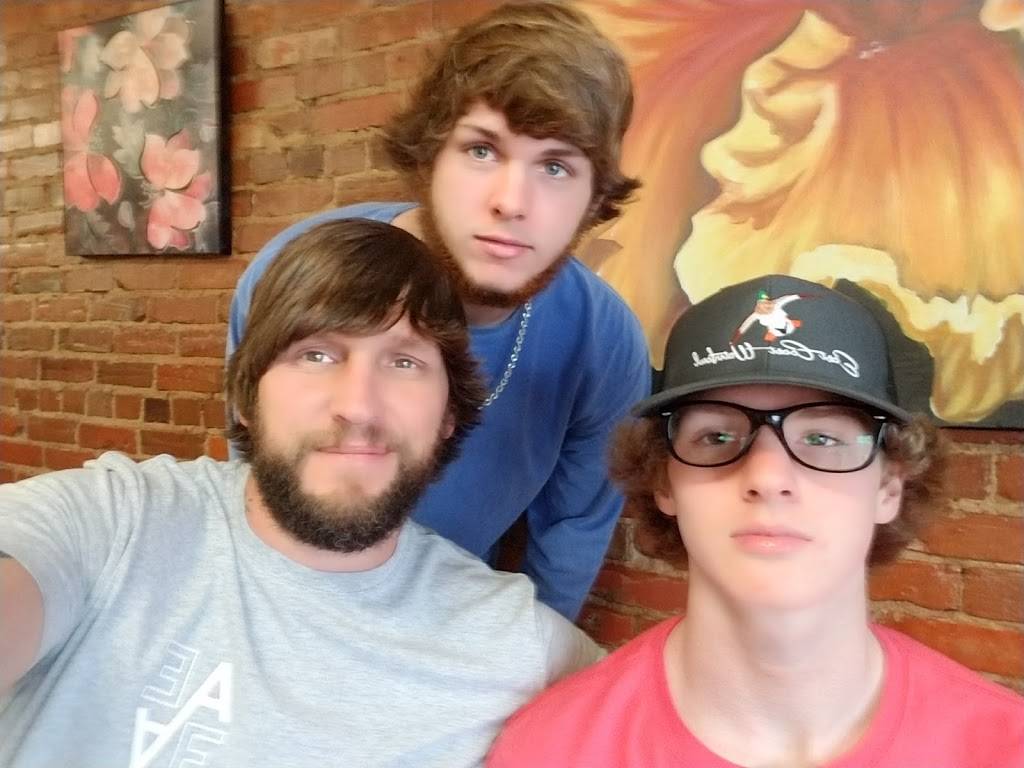 Tokyo Sunrise | restaurant | 110 Front St, Kenansville, NC 28349, USA | 9102969990 OR +1 910-296-9990