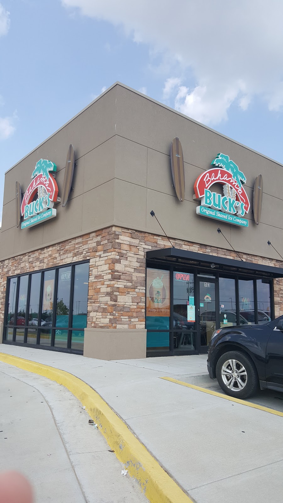 Bahama Bucks - Moore | restaurant | 761 SW 19th St #103, Moore, OK 73160, USA | 4052373937 OR +1 405-237-3937