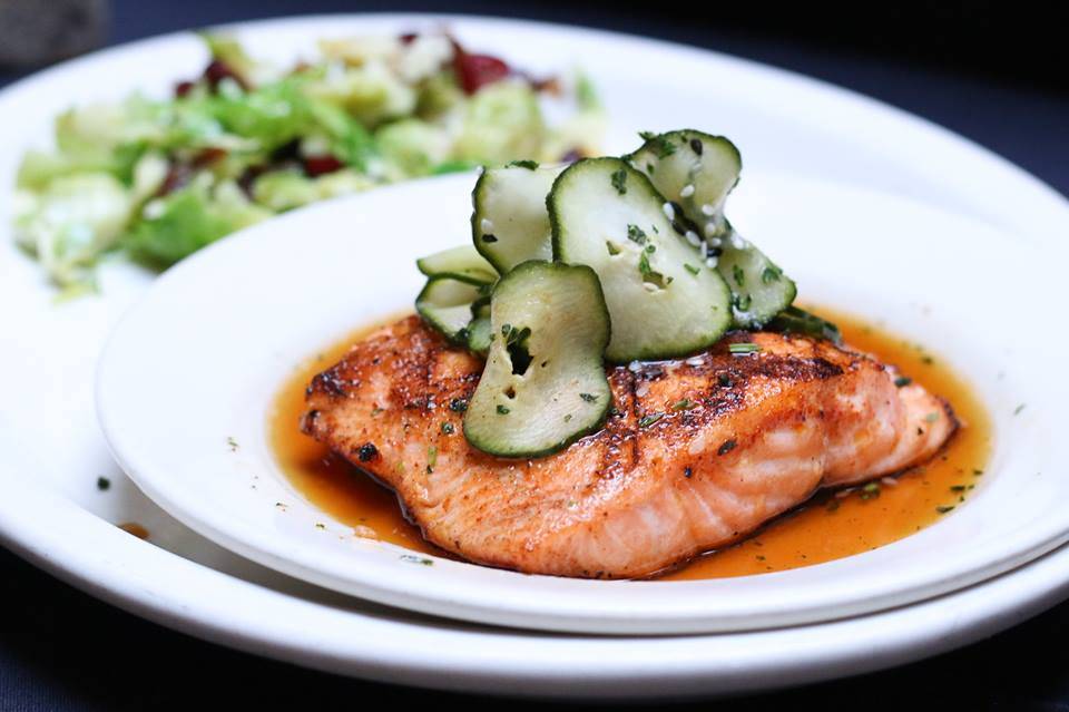 The White Chocolate Grill | restaurant | 1803 Freedom Dr, Naperville, IL 60563, USA | 6305058300 OR +1 630-505-8300