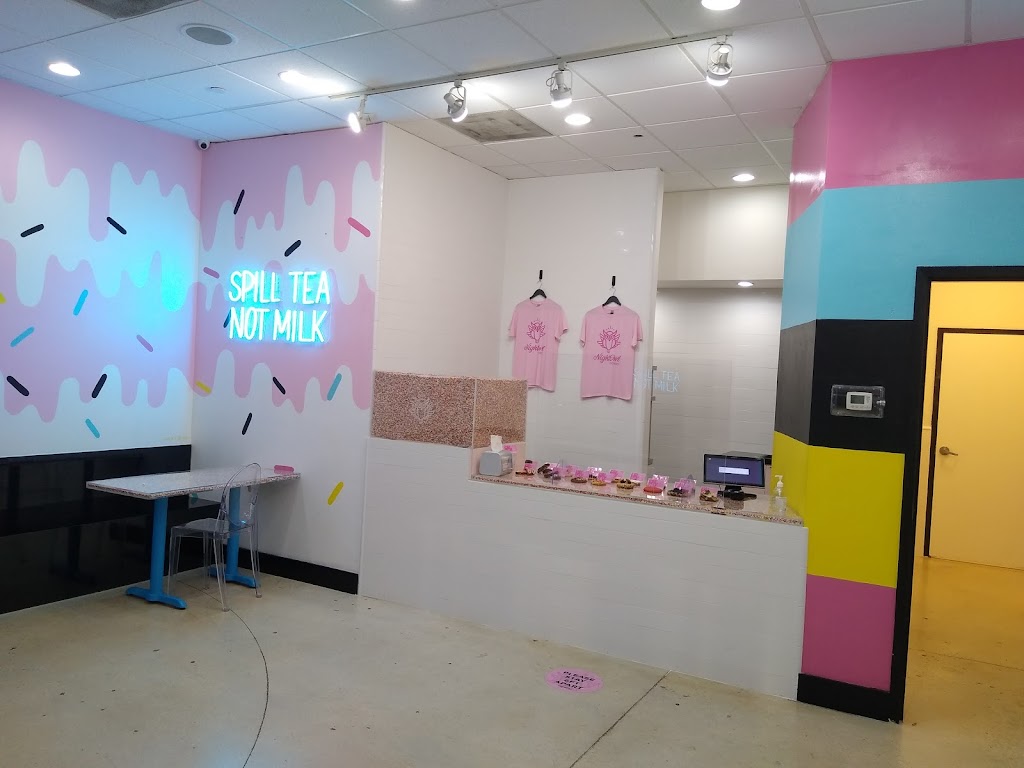 Night Owl Cookies | restaurant | 13505 Biscayne Blvd, North Miami Beach, FL 33181, USA | 7865659125 OR +1 786-565-9125