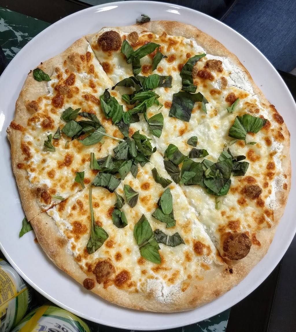 Jays Pizza & Pasta | restaurant | 8983 Okeechobee Blvd, West Palm Beach, FL 33411, USA | 5617539997 OR +1 561-753-9997