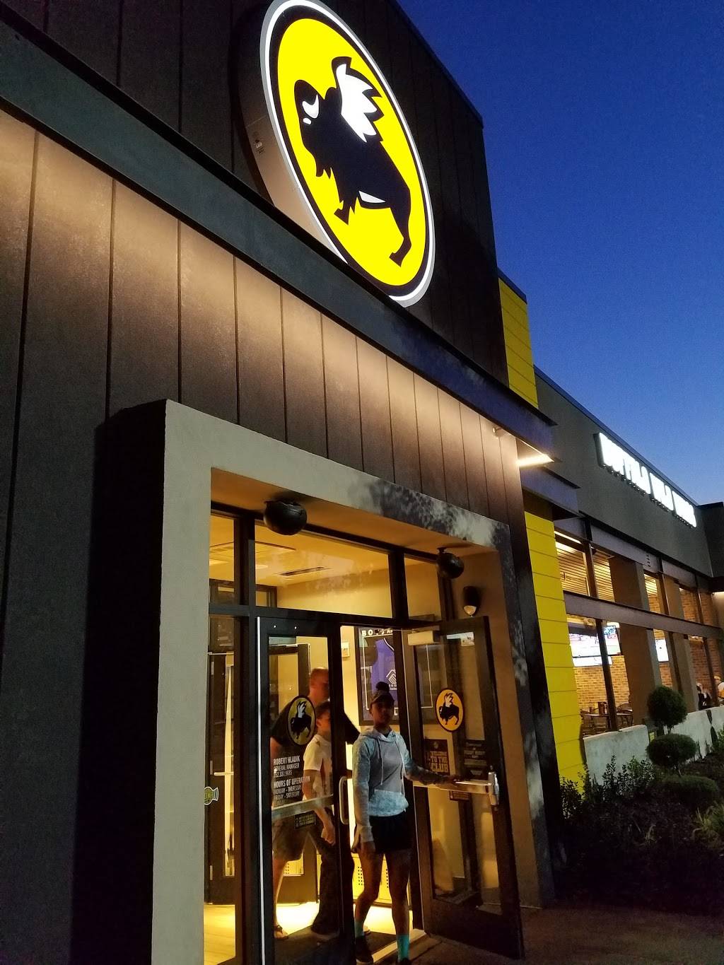 Buffalo Wild Wings | restaurant | 6401 W Newberry Rd, Gainesville, FL 32605, USA | 3523319685 OR +1 352-331-9685