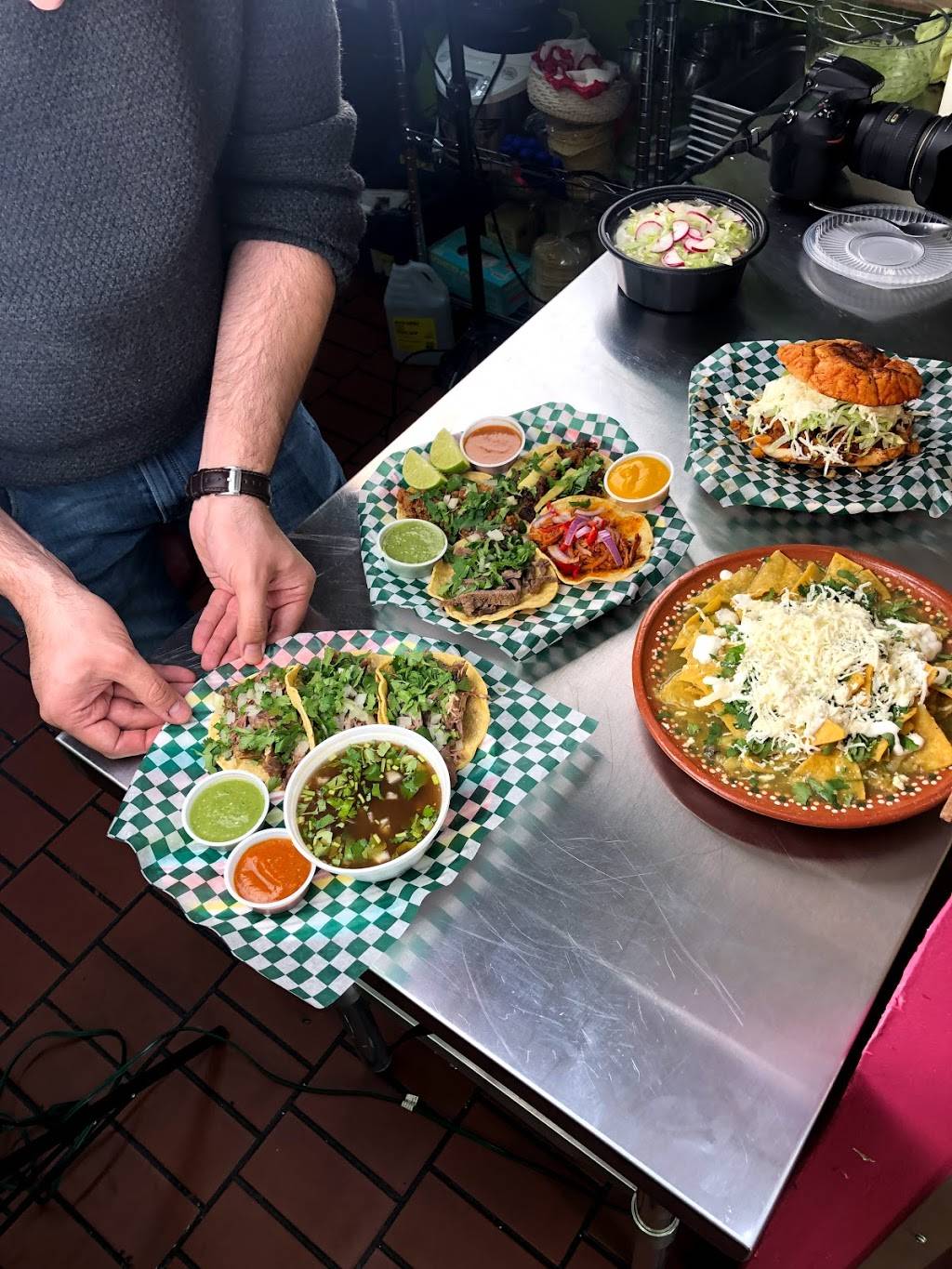 La Chabelita | restaurant | 9 Milvan Dr, North York, ON M9L 1Y9, Canada | 6479066062 OR +1 647-906-6062