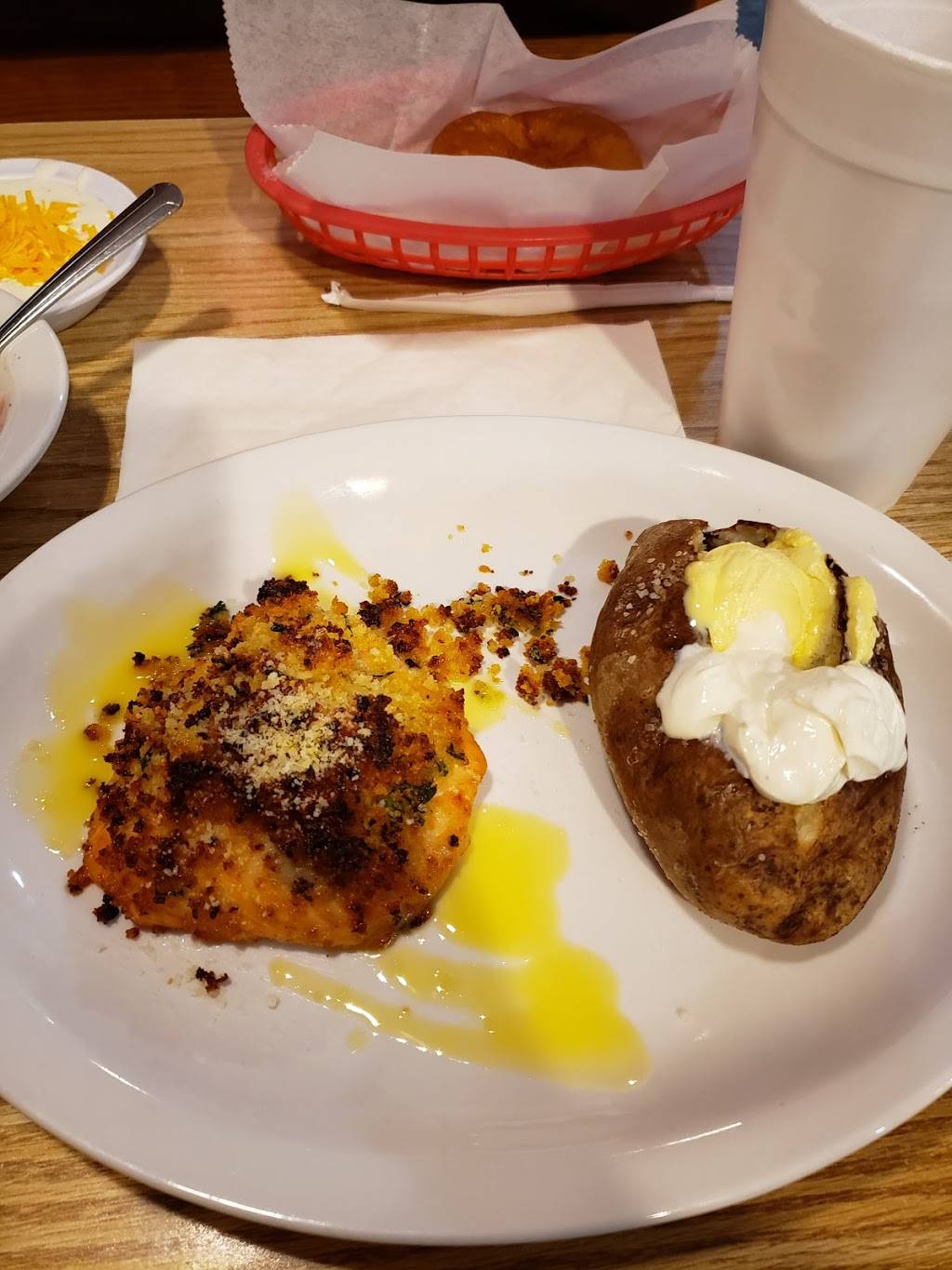 Four Seasons Restaurant | restaurant | 5298 US-27, Frostproof, FL 33843, USA | 8636352951 OR +1 863-635-2951