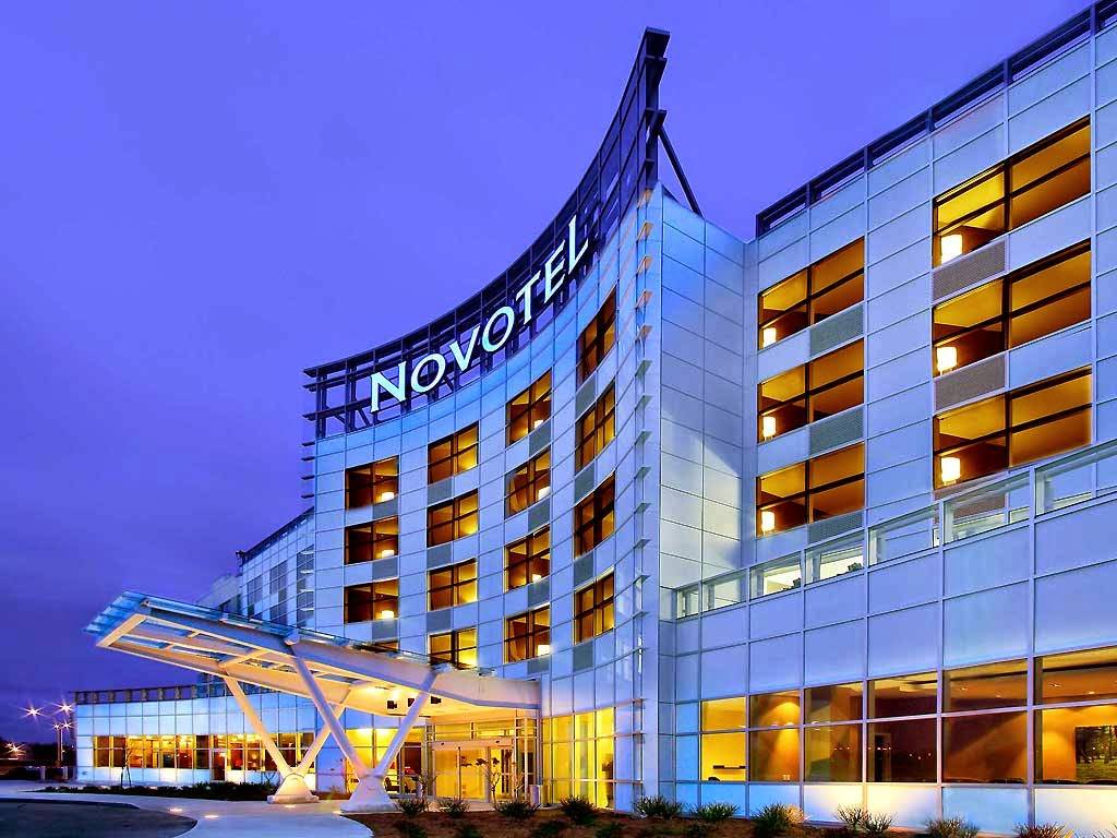 Hotel Novotel Montreal Aeroport | restaurant | 2599 Boulevard Alfred Nobel, Saint-Laurent, QC H4S 2G1, Canada | 5143373222 OR +1 514-337-3222