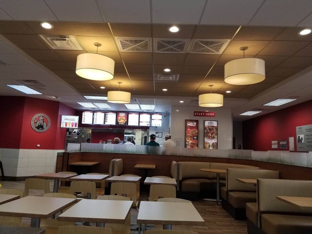 Wendys | restaurant | 975 Crosstown Drive, Peachtree City, GA 30269, USA | 7707031988 OR +1 770-703-1988