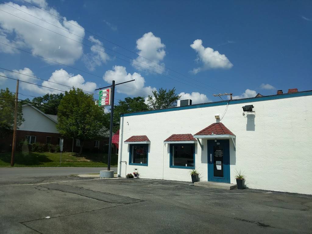 Michaels Pizzeria | restaurant | 2204 4th St, Altoona, PA 16601, USA | 8149412272 OR +1 814-941-2272