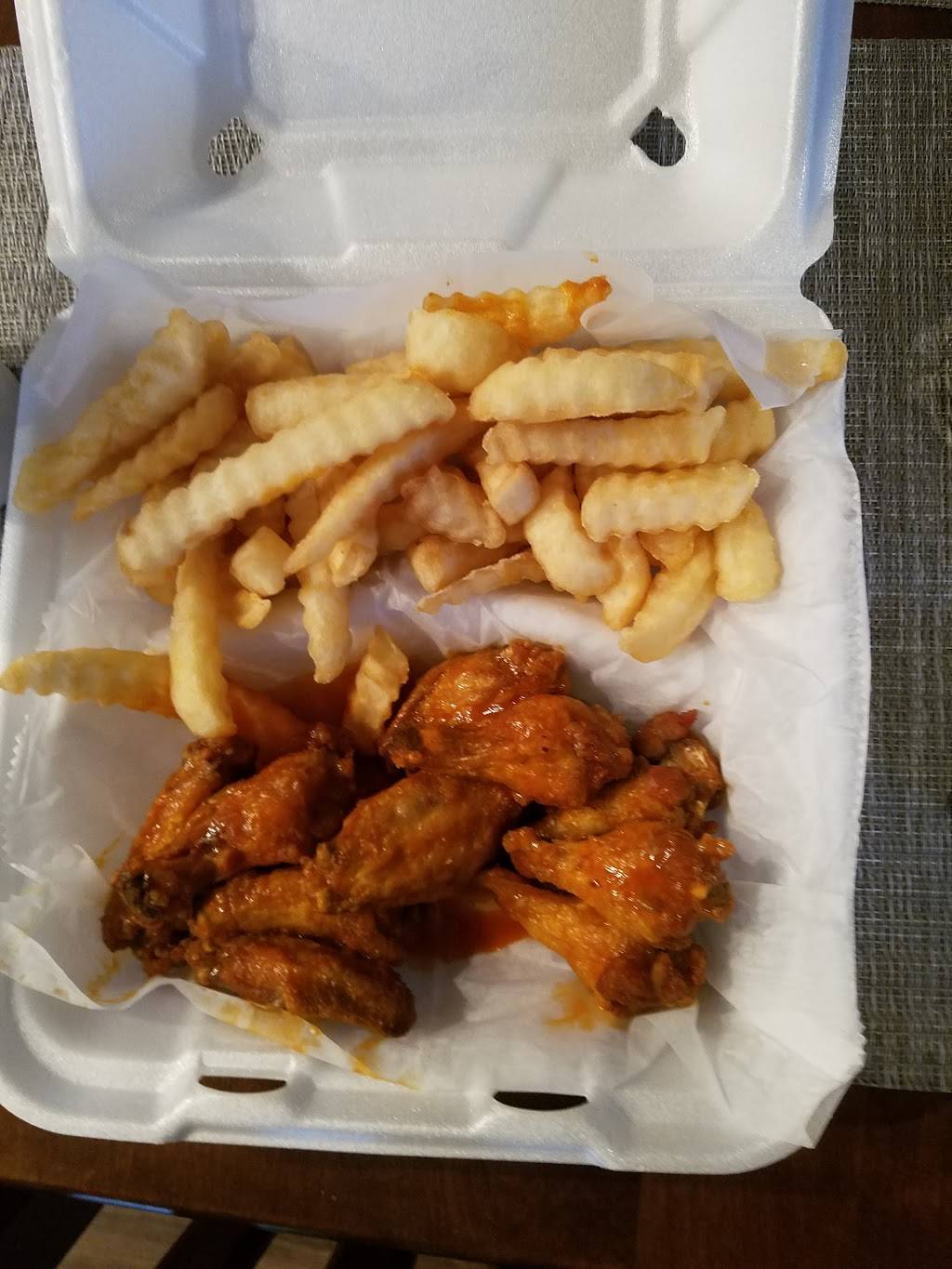 A Town Wings | restaurant | 720 E Robinson Ave, Grovetown, GA 30813, USA | 7066914353 OR +1 706-691-4353