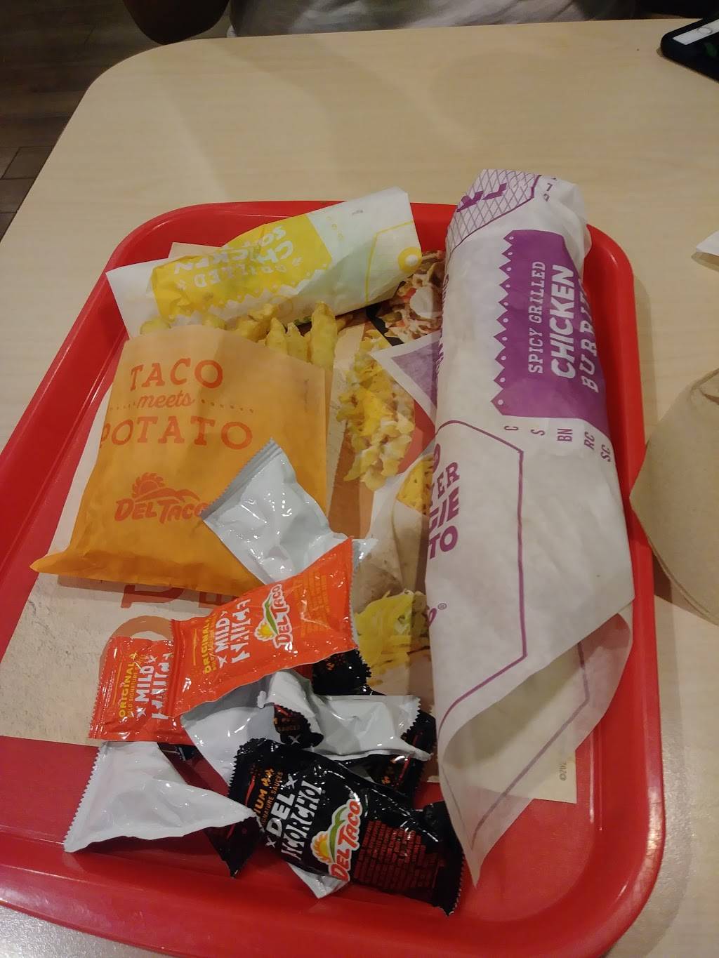 Del Taco | meal takeaway | 1720 Superior Ave, Costa Mesa, CA 92627, USA | 9496311831 OR +1 949-631-1831