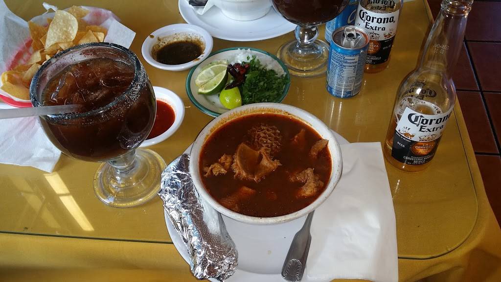 Cesars Place | restaurant | 712 N Milpas St, Santa Barbara, CA 93103, USA | 8058840964 OR +1 805-884-0964