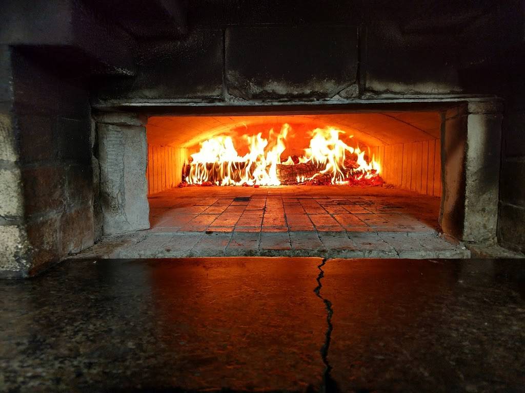 Hotel Washington Restaurant and Studio | restaurant | 354 Range Line Rd, Washington, WI 54246, USA | 9208473010 OR +1 920-847-3010