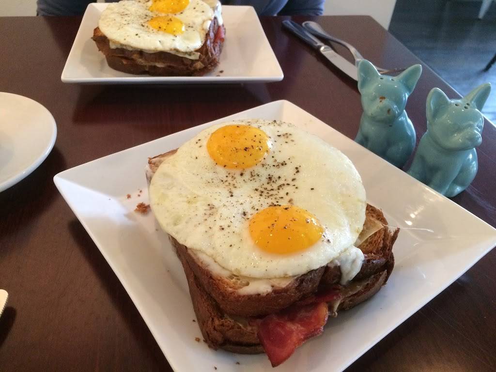 Lake Anne Coffee House & Wine Bar | restaurant | 1612 Washington Plaza N, Reston, VA 20190, USA | 7034819766 OR +1 703-481-9766