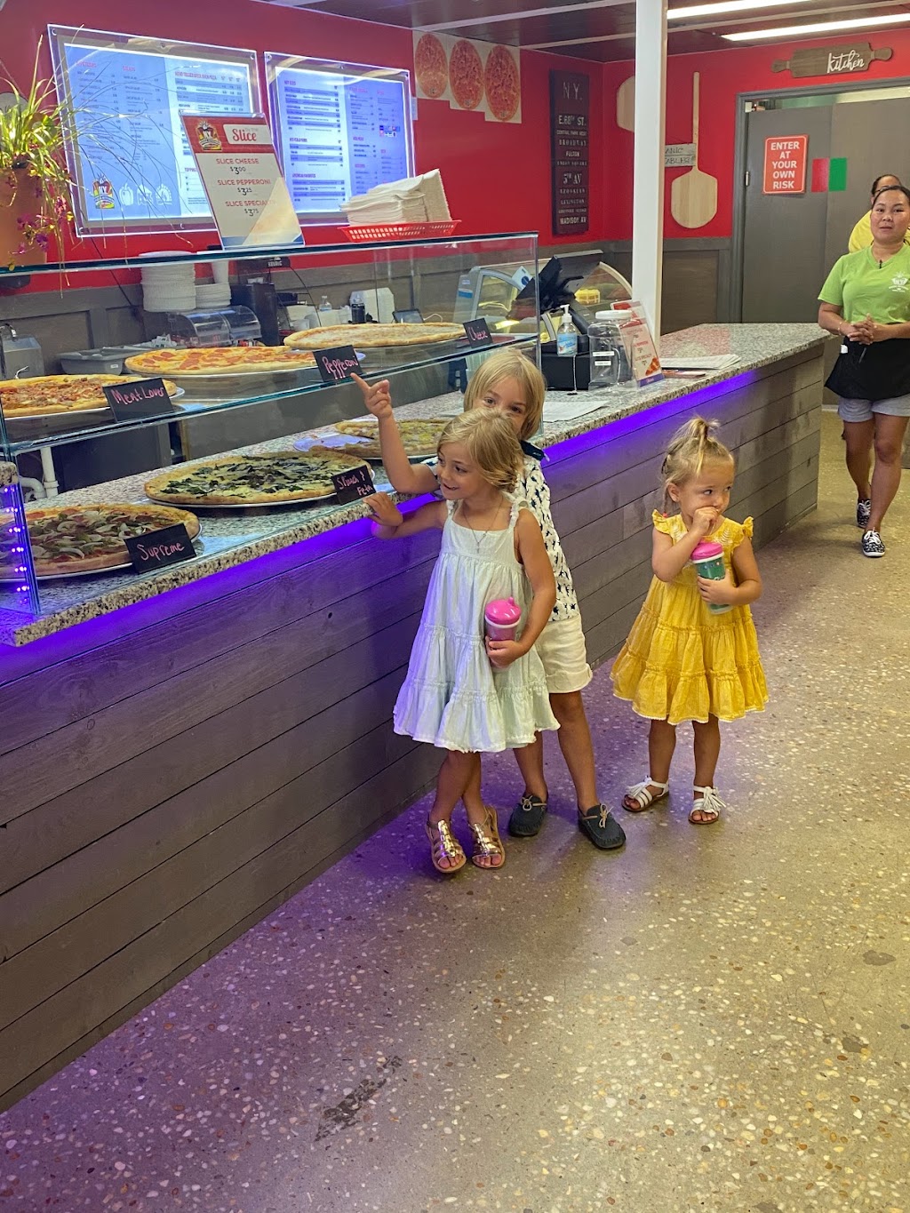 Ny Pizza Kitchen North Myrtle Beach | restaurant | 227 Main St, North Myrtle Beach, SC 29582, USA | 8436630666 OR +1 843-663-0666