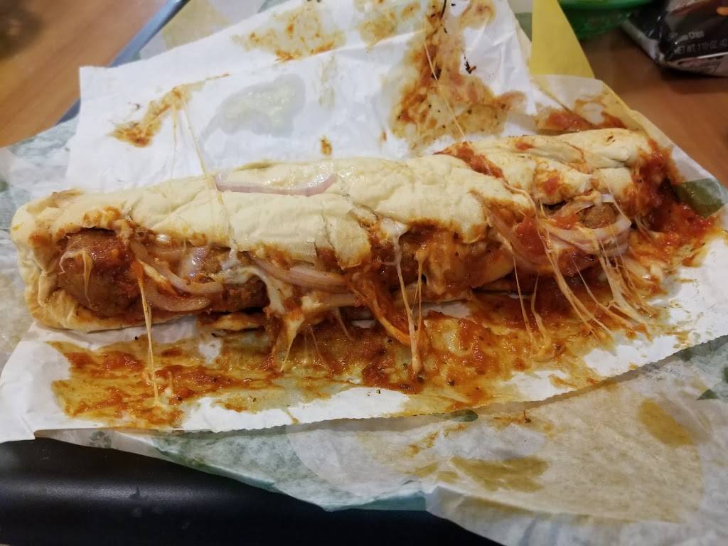 Subway | restaurant | 601 Peavine Rd, Crossville, TN 38571, USA | 9314562777 OR +1 931-456-2777