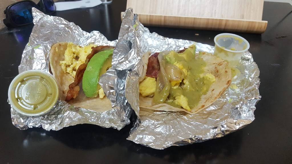 Tornado Taco | restaurant | 9101 Long Point Rd, Houston, TX 77055, USA | 7139842000 OR +1 713-984-2000