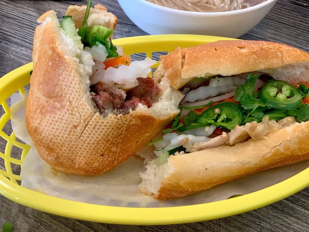 Pho Nguyen’s House | cafe | 18920 28th Ave W suite h, Lynnwood, WA 98036, USA | 4256976888 OR +1 425-697-6888