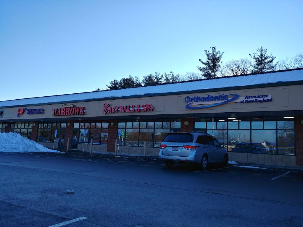 Harrows Chicken Pies | restaurant | 345 Main St, Tewksbury, MA 01876, USA | 9788580411 OR +1 978-858-0411