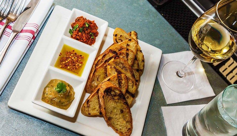 District Kitchen | restaurant | 2606 Connecticut Ave NW, Washington, DC 20008, USA | 2022389408 OR +1 202-238-9408