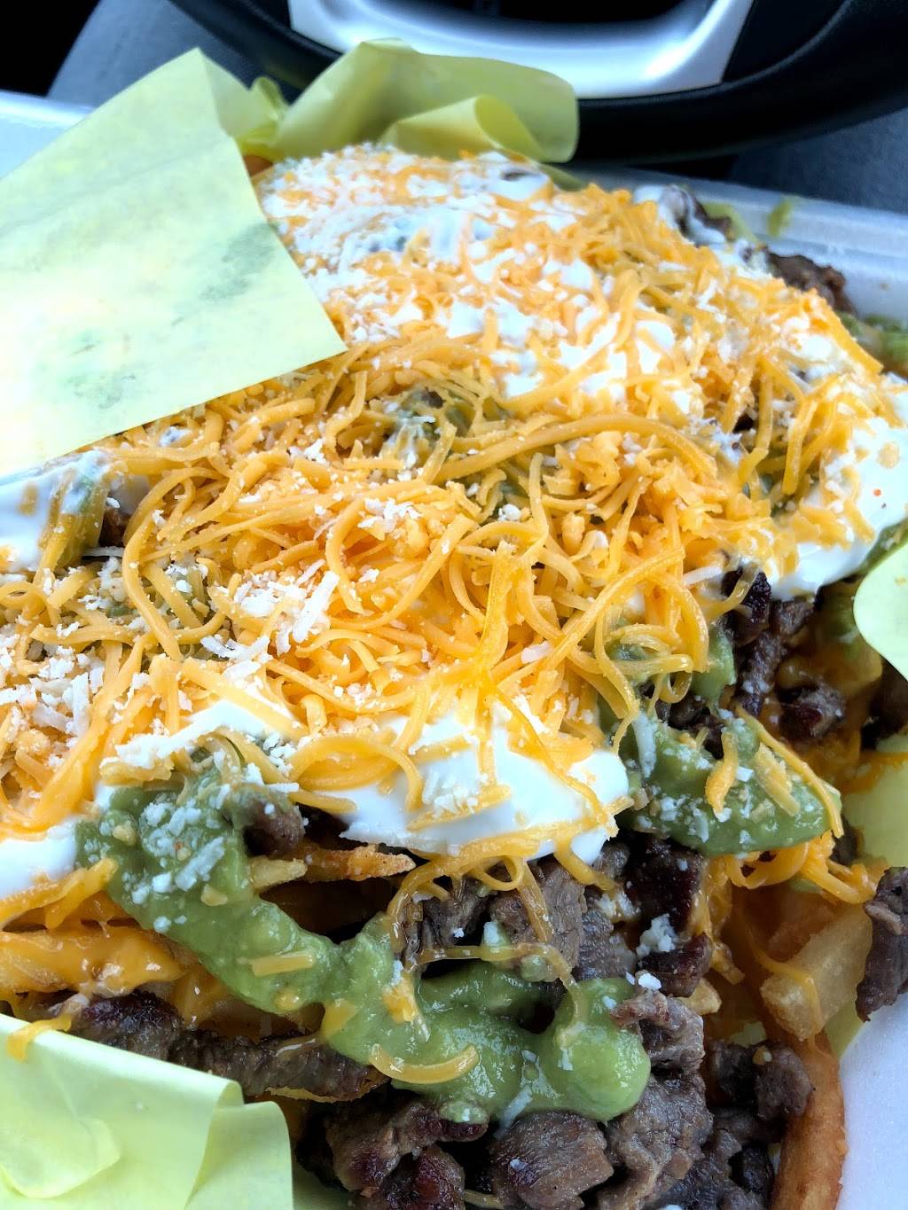 Jilbertos Mexican Food | restaurant | 336 W Valley Pkwy, Escondido, CA 92025, USA | 7604898741 OR +1 760-489-8741