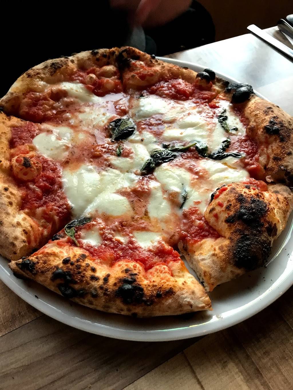 Sapori Napoletani Pizzeria Napoletana Wood burning oven | restaurant | 6050 N Northwest Hwy, Chicago, IL 60631, USA | 7736287894 OR +1 773-628-7894