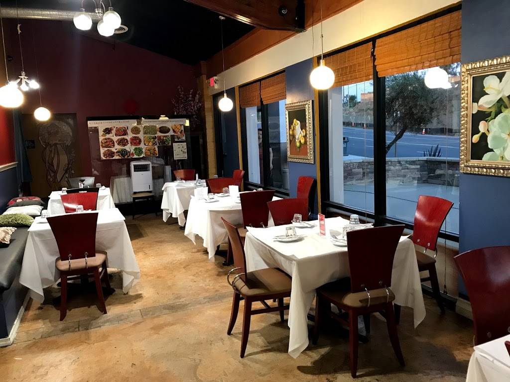 Spicy King Chinese Restaurant | restaurant | 4039, 1233 E Vista Way, Vista, CA 92084, USA | 7606391888 OR +1 760-639-1888