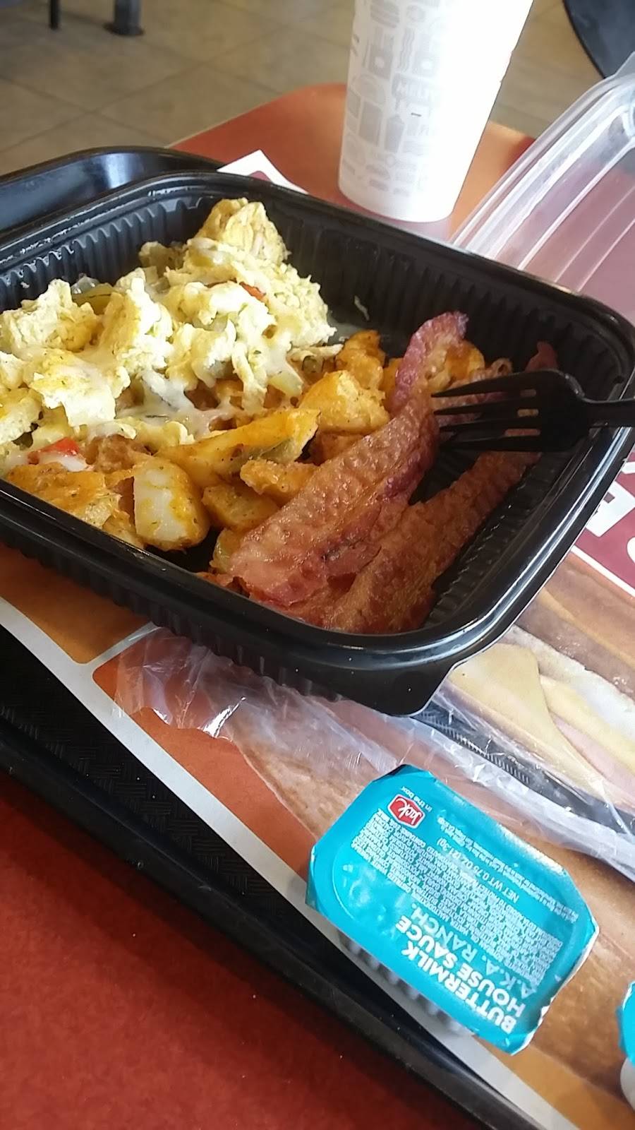 Jack in the Box | restaurant | 1734 E Division St, Arlington, TX 76011, USA | 8178605842 OR +1 817-860-5842