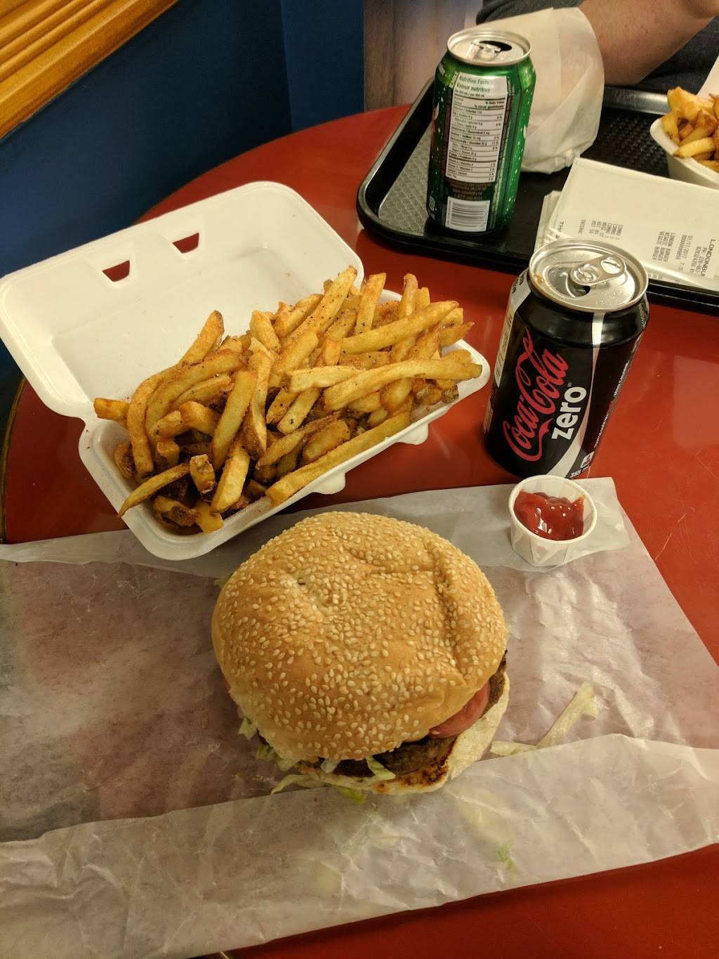 London Burgers | restaurant | 471 Dundas St, London, ON N6B 1W3, Canada | 2266633914 OR +1 226-663-3914