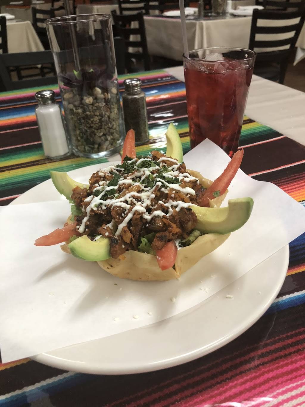 Jackie’s Mexican Cuisine | restaurant | 3207 S Halsted St, Chicago, IL 60608, USA | 3128775349 OR +1 312-877-5349