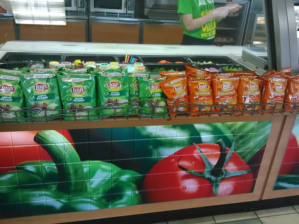 Subway | restaurant | 4504 E Johnson Ave, Jonesboro, AR 72401, USA | 8702756035 OR +1 870-275-6035