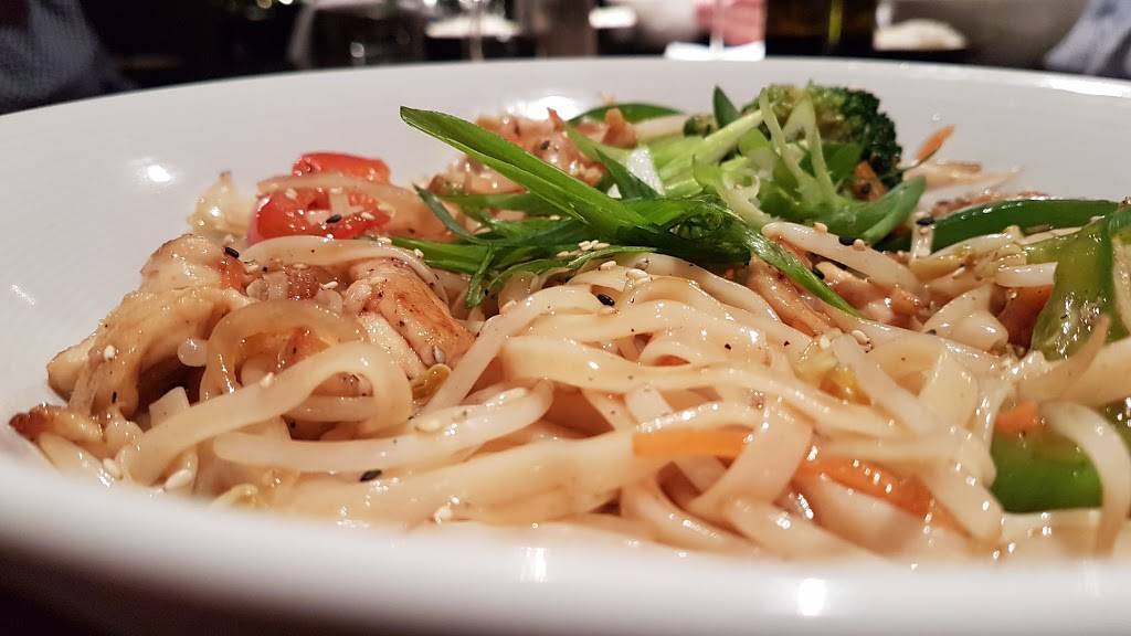 Le Satori | restaurant | 290 Boulevard Saint-Luc #26, Saint-Jean-sur-Richelieu, QC J2W 2A3, Canada | 4503480667 OR +1 450-348-0667