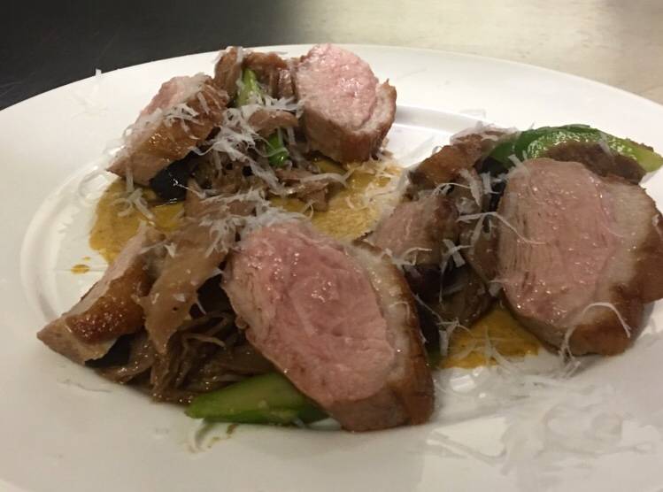 Nauti Inn Barstro | restaurant | 330 N Main St, Cheboygan, MI 49721, USA | 2316688250 OR +1 231-668-8250