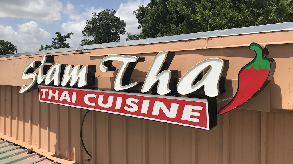 Siam Thai Thai Cuisine | restaurant | 900 TX-95 #103, Bastrop, TX 78602, USA | 5125493519 OR +1 512-549-3519