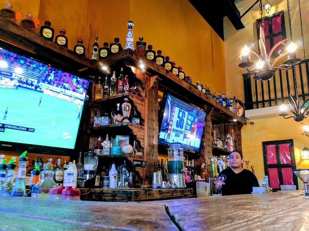 Azul Tequila | restaurant | 1000 SE Walton Blvd #22, Bentonville, AR 72712, USA | 4798768788 OR +1 479-876-8788