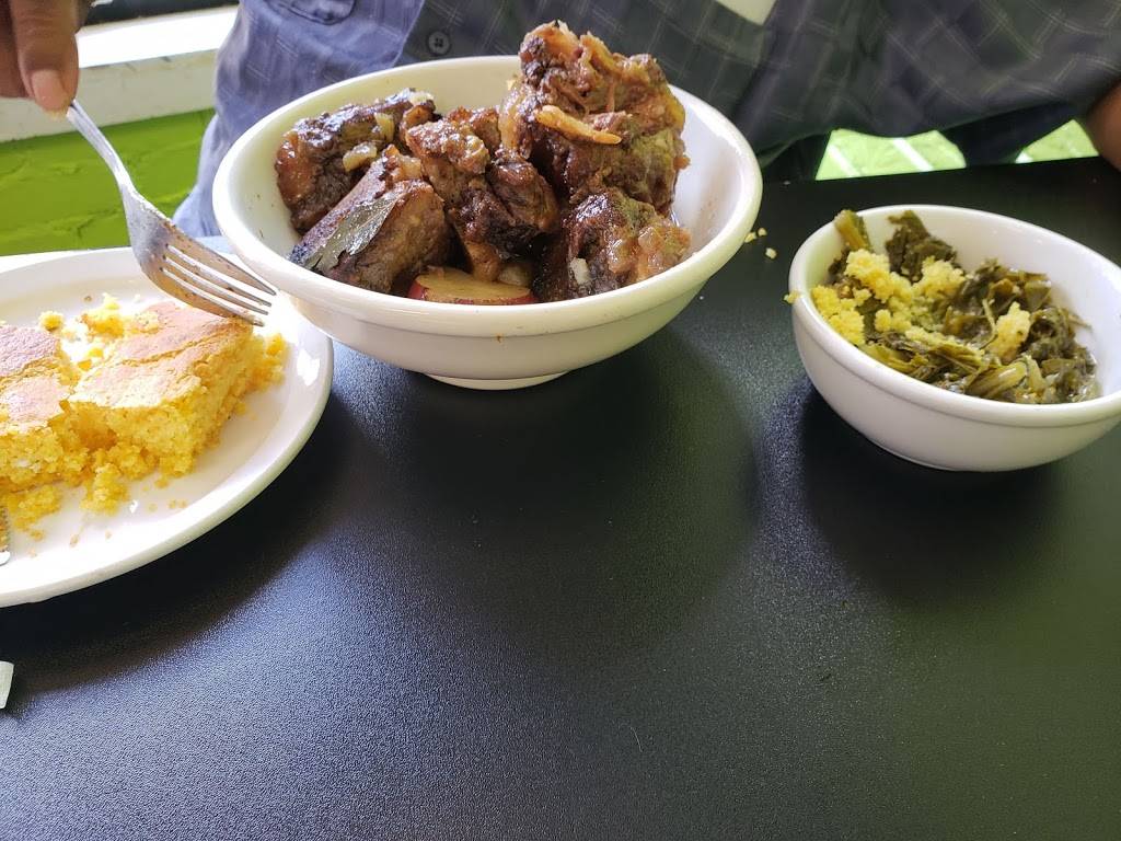 Georgias food depot | restaurant | 7352 S Halsted St, Chicago, IL 60621, USA | 7739528017 OR +1 773-952-8017