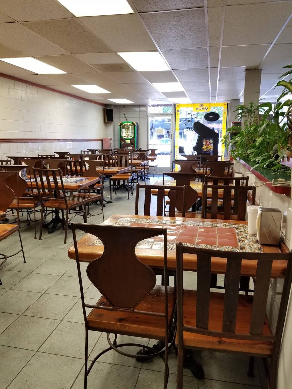 Alejandros Taqueria | restaurant | 936 Texas St, Fairfield, CA 94533, USA | 7074292155 OR +1 707-429-2155