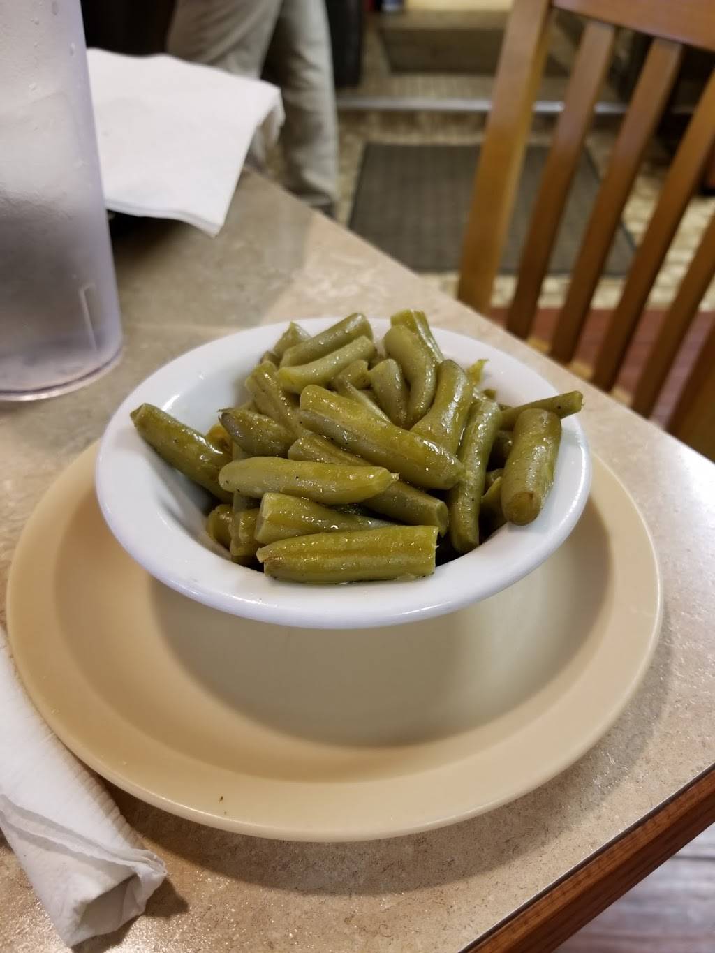 Elm Street Cafe | restaurant | 231 E Elm St, Canton, IL 61520, USA | 3096471680 OR +1 309-647-1680